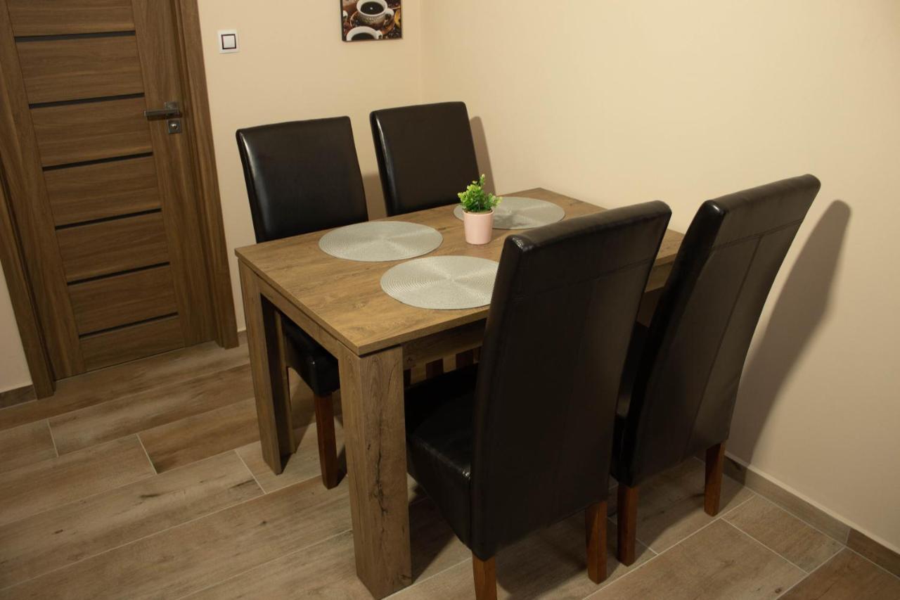Apartmany Pilot Velka Hledsebe Exteriör bild
